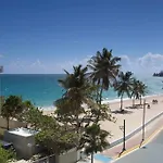 One Bedroom Apt 30 Steps From Prime Beach Generator Parking Included